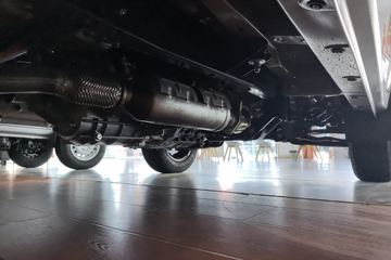 ������Խ ����K5 ������ 2L CNG 120���� 5�� 2.7��˫������΢��ͼƬ