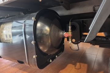 ������Խ ����K5 ������ 2L CNG 120���� 5�� 2.7��˫������΢��ͼƬ
