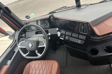 ŷ������3 7L���� 350���� 4X2 �߶� 6.8���Ű������ػ���ͼƬ
