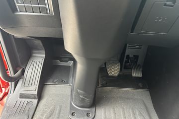 ŷ������3 7L���� 350���� 4X2 �߶� 6.8���Ű������ػ���ͼƬ