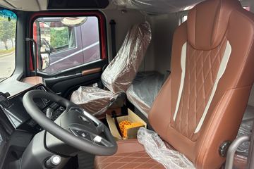 ŷ������3 7L���� 350���� 4X2 �߶� 6.8���Ű������ػ���ͼƬ