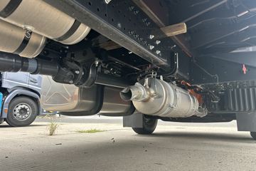 ŷ������3 7L���� 350���� 4X2 �߶� 6.8���Ű������ػ���ͼƬ