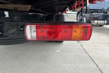 ŷ������3 7L���� 350���� 4X2 �߶� 6.8���Ű������ػ���ͼƬ