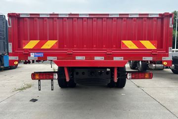 ŷ������3 7L���� 350���� 4X2 �߶� 6.8���Ű������ػ���ͼƬ