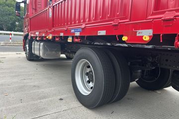 ŷ������3 7L���� 350���� 4X2 �߶� 6.8���Ű������ػ���ͼƬ