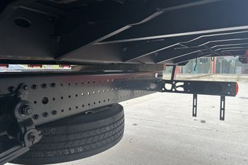 ŷ������3 7L���� 350���� 4X2 �߶� 6.8���Ű������ػ���ͼƬ