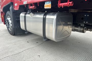 ŷ������3 7L���� 350���� 4X2 �߶� 6.8���Ű������ػ���ͼƬ