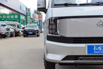 ������Խ ���� �콢�� 1.6L���� 120���� ������5�� Һɲ 3.8�׵�������΢��ͼƬ