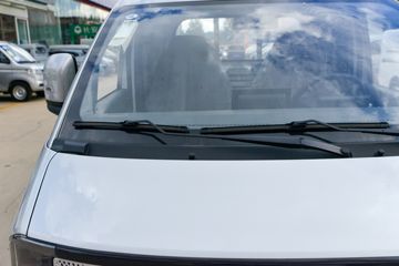 ������Խ ���� �콢�� 1.6L���� 120���� ������5�� Һɲ 3.8�׵�������΢��ͼƬ