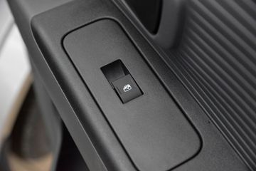 ������Խ ���� �콢�� 1.6L���� 120���� ������5�� Һɲ 3.8�׵�������΢��ͼƬ