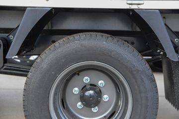 ������Խ ���� �콢�� 1.6L���� 120���� ������5�� Һɲ 3.8�׵�������΢��ͼƬ