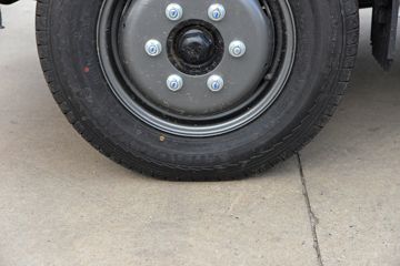 ������Խ ���� �콢�� 1.6L���� 120���� ������5�� Һɲ 3.8�׵�������΢��ͼƬ