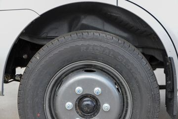 ������Խ ���� �콢�� 1.6L���� 120���� ������5�� Һɲ 3.8�׵�������΢��ͼƬ
