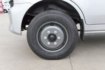 ������Խ ���� �콢�� 1.6L���� 120���� ������5�� Һɲ 3.8�׵�������΢��ͼƬ