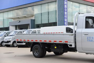 ������Խ ���� �콢�� 1.6L���� 120���� ������5�� Һɲ 3.8�׵�������΢��ͼƬ