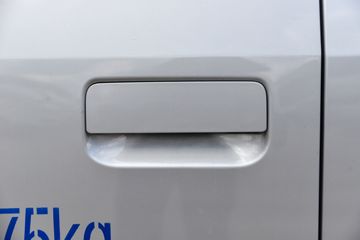 ������Խ ����K5 ���ʰ� 1.6L���� 120���� 5�� 3.3�׵�������΢��ͼƬ
