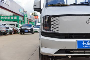 ������Խ ����K5 ���ʰ� 1.6L���� 120���� 5�� 3.3�׵�������΢��ͼƬ