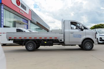 ������Խ ����K5 ���ʰ� 1.6L���� 120���� 5�� 3.3�׵�������΢��ͼƬ