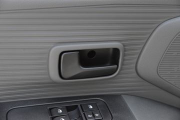 ������Խ ����K5 ���ʰ� 1.6L���� 120���� 5�� 3.3�׵�������΢��ͼƬ
