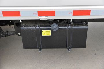 ������Խ ����K5 ���ʰ� 1.6L���� 120���� 5�� 3.3�׵�������΢��ͼƬ