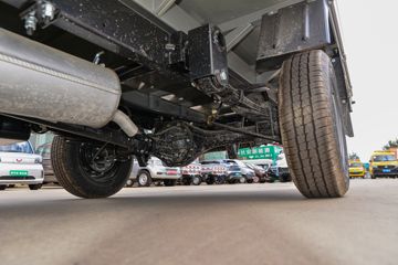 ������Խ ����K5 ���ʰ� 1.6L���� 120���� 5�� 3.3�׵�������΢��ͼƬ