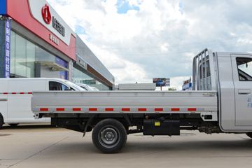 ������Խ ����K5 ���ʰ� 1.6L���� 120���� 5�� 3.3�׵�������΢��ͼƬ