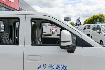 ������Խ ����K5 �콢�� 2L���� 139���� 5�� 2.7��˫������΢��ͼƬ