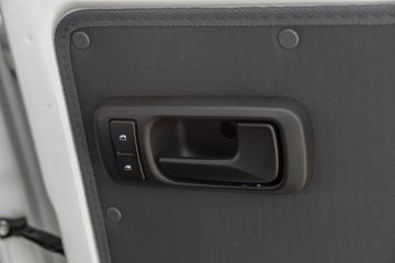 ������Խ ����K5 �콢�� 2L���� 139���� 5�� 2.7��˫������΢��ͼƬ