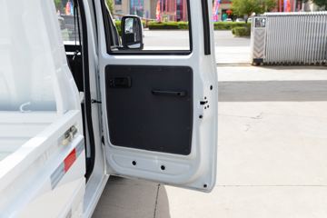������Խ ����K5 �콢�� 2L���� 139���� 5�� 2.7��˫������΢��ͼƬ