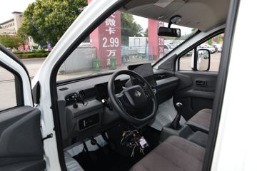 ������Խ ����K5 �콢�� 2L���� 139���� 5�� 2.7��˫������΢��ͼƬ