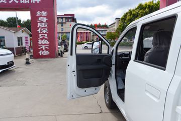 ������Խ ����K5 �콢�� 2L���� 139���� 5�� 2.7��˫������΢��ͼƬ