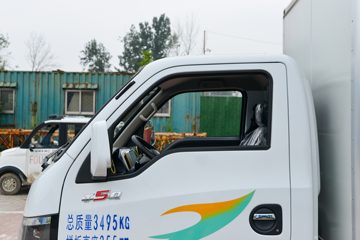 ����;��T5 1.6L���� 122���� ����5�� Һɲ 3.1�׵�������΢��ͼƬ