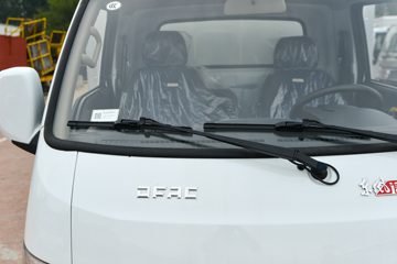 ����;��T5 1.6L���� 122���� ����5�� Һɲ 3.1�׵�������΢��ͼƬ