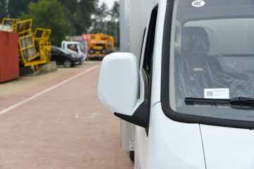 ����;��T5 1.6L���� 122���� ����5�� Һɲ 3.1�׵�������΢��ͼƬ