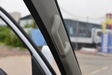 ����;��T5 1.6L���� 122���� ����5�� Һɲ 3.1�׵�������΢��ͼƬ