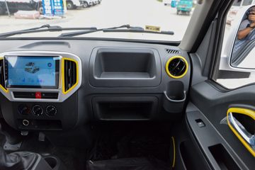 ����;��T5 1.6L���� 122���� ����5�� Һɲ 3.1�׵�������΢��ͼƬ