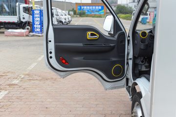 ����;��T5 1.6L���� 122���� ����5�� Һɲ 3.1�׵�������΢��ͼƬ