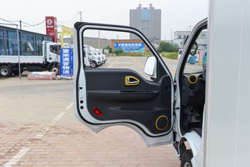 ����;��T5 1.6L���� 122���� ����5�� Һɲ 3.1�׵�������΢��ͼƬ