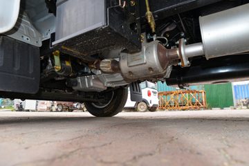����;��T5 1.6L���� 122���� ����5�� Һɲ 3.1�׵�������΢��ͼƬ