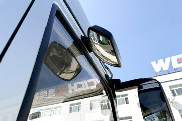 ���桤��X7 2.5L���� 185���� ��ʿ��10�� ���� 4.18�׵��Ų�դʽ�Ῠ(˯�߲�)ͼƬ