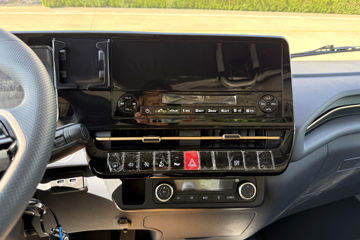 ���桤��X7 2.5L���� 185���� ��ʿ��10�� ���� 4.18�׵��Ų�դʽ�Ῠ(˯�߲�)ͼƬ
