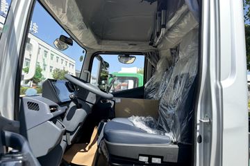 ���桤��X7 2.5L���� 185���� ��ʿ��10�� ���� 4.18�׵��Ų�դʽ�Ῠ(˯�߲�)ͼƬ