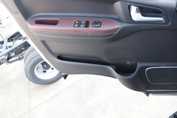 ��������A9 ���ʰ� 2.5L���� 185���� ��ʿ��8�� 3600��� ��ɲ 4.18�׵��������ῨͼƬ