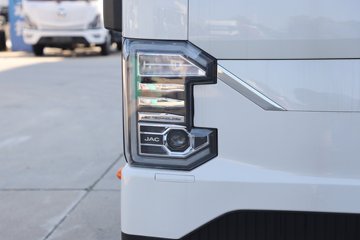 ����˧��ES9 ��ɲ 4.18�׵��Ŵ��綯��դʽ�Ῠ ����ʱ��140.41kWhͼƬ