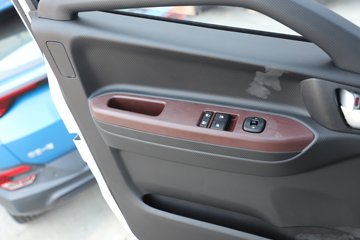 ����˧��ES9 ��ɲ 4.18�׵��Ŵ��綯��դʽ�Ῠ ����ʱ��140.41kWhͼƬ