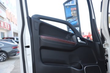����˧��ES9 ��ɲ 4.18�׵��Ŵ��綯��դʽ�Ῠ ����ʱ��140.41kWhͼƬ