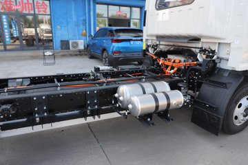 ����˧��ES9 ��ɲ 4.18�׵��Ŵ��綯��դʽ�Ῠ ����ʱ��140.41kWhͼƬ