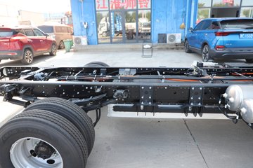 ����˧��ES9 ��ɲ 4.18�׵��Ŵ��綯��դʽ�Ῠ ����ʱ��140.41kWhͼƬ