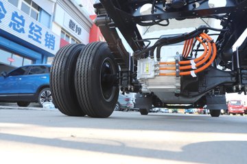 ����˧��ES9 ��ɲ 4.18�׵��Ŵ��綯��դʽ�Ῠ ����ʱ��140.41kWhͼƬ