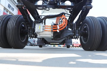 ����˧��ES9 ��ɲ 4.18�׵��Ŵ��綯��դʽ�Ῠ ����ʱ��140.41kWhͼƬ